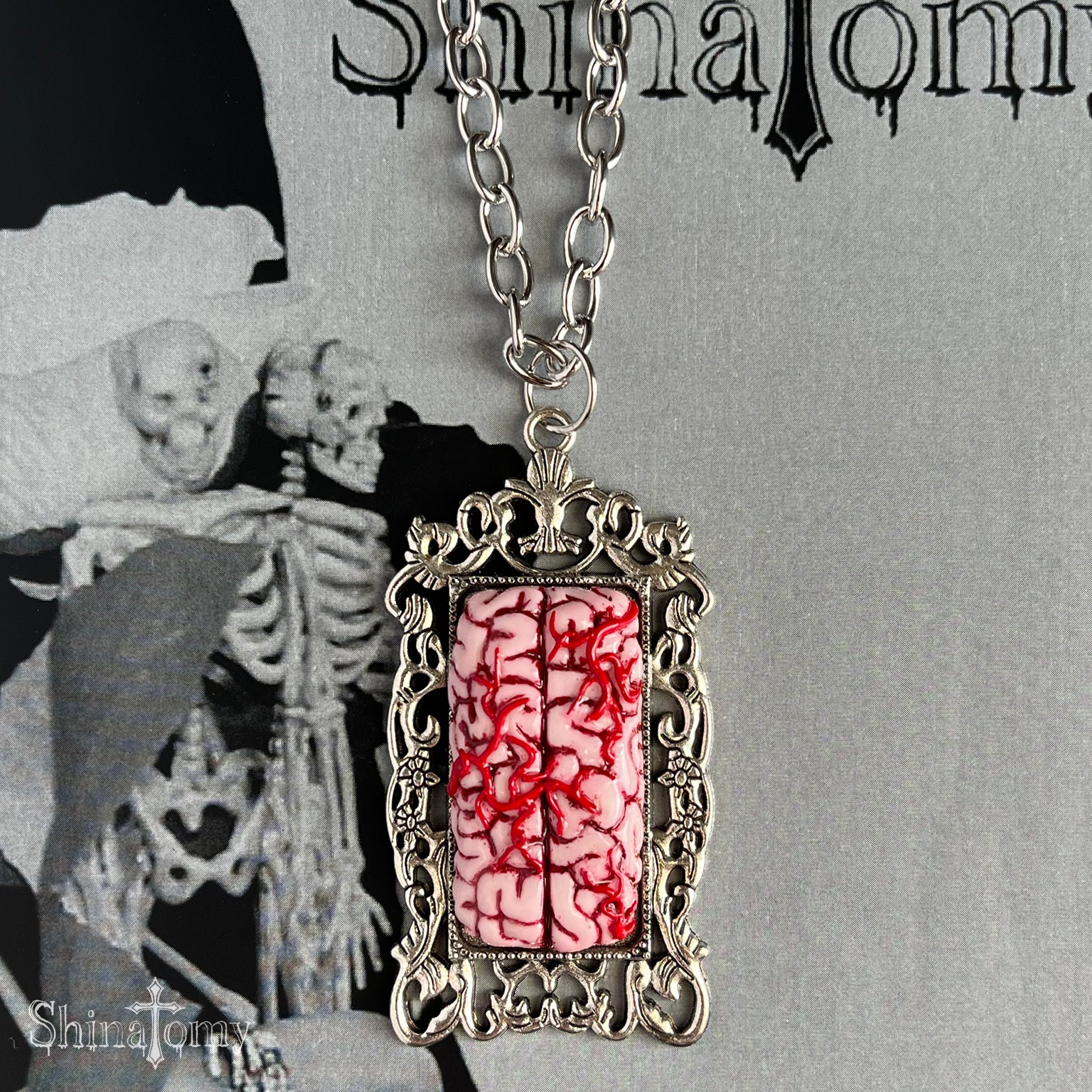 脳みそネックレス