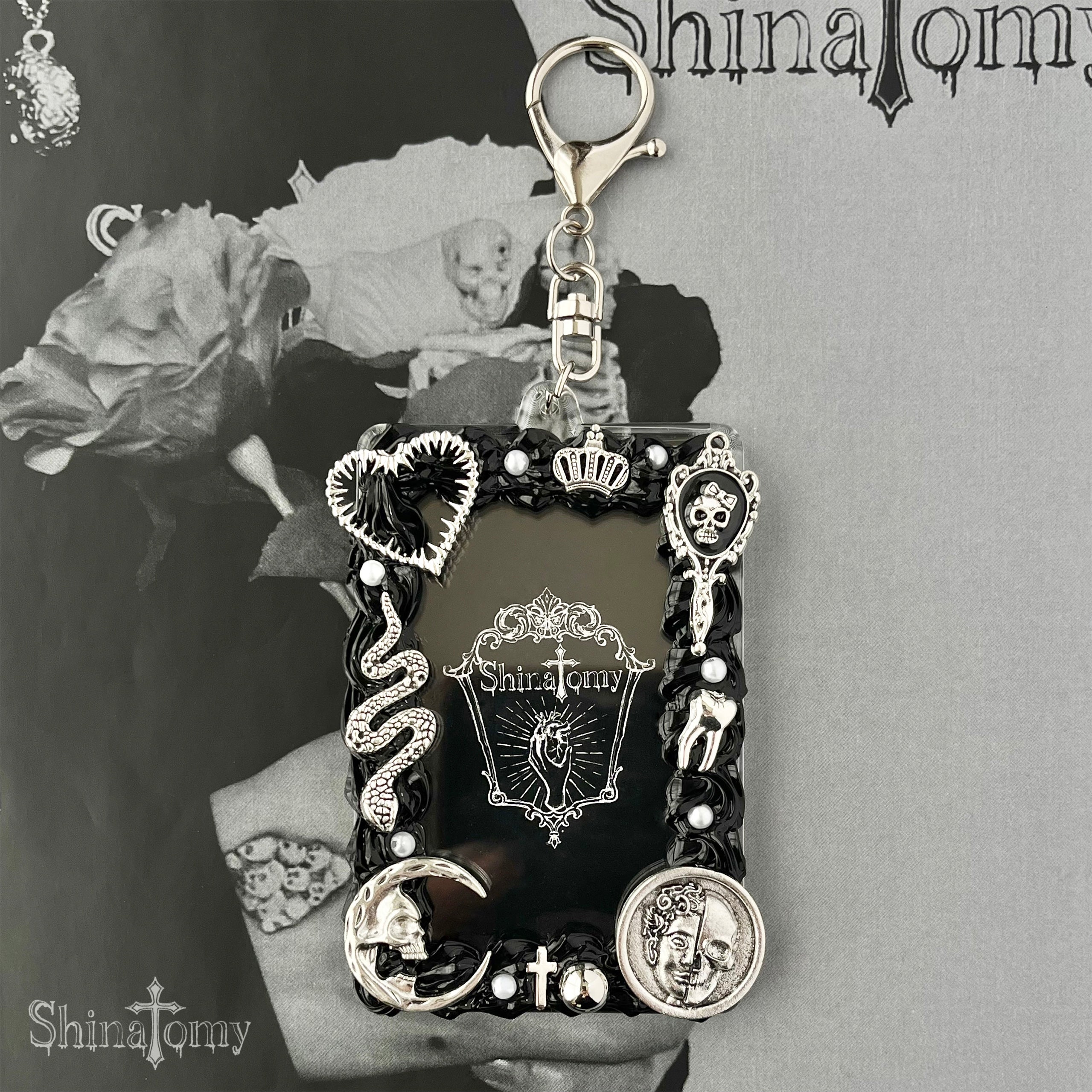 Whipped Deco Keychain Black (Cheki Size)
