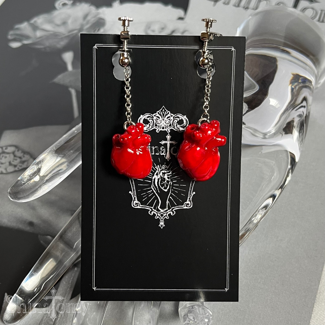 【金具変更可】心臓イヤリング(両耳)