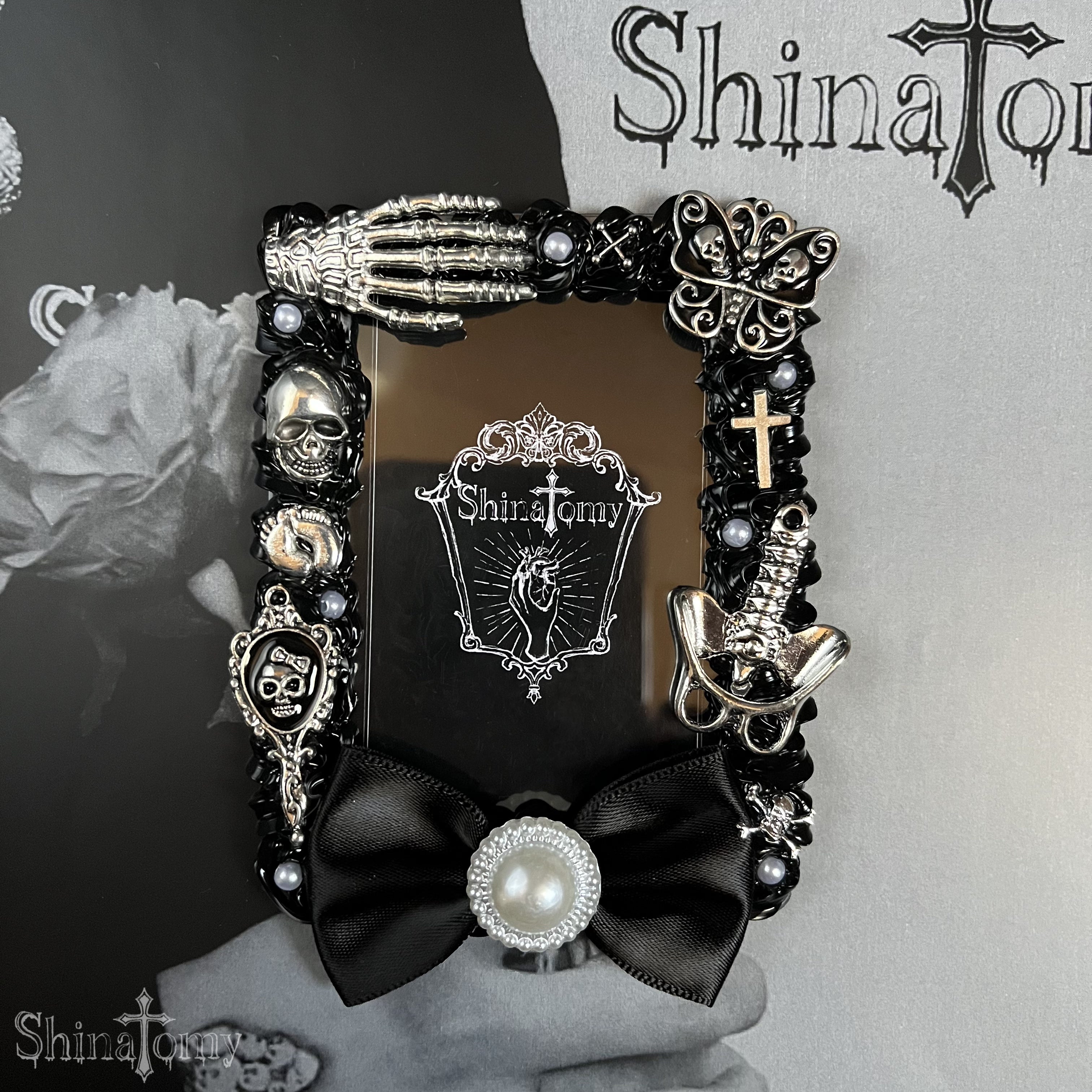 Whip Deco Case Black B8