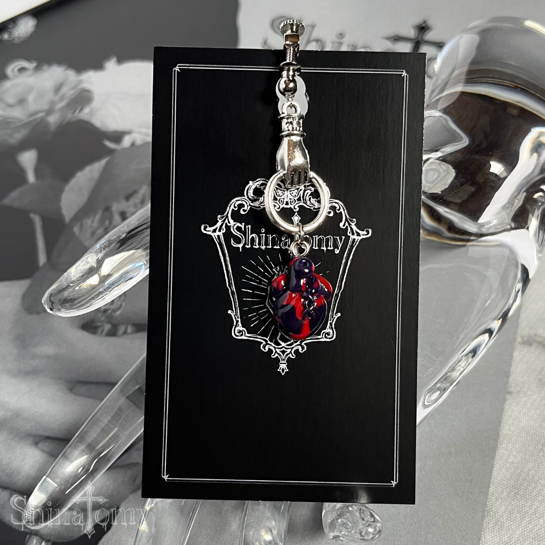 【金具変更可】どろどろ心臓イヤリング(片耳)