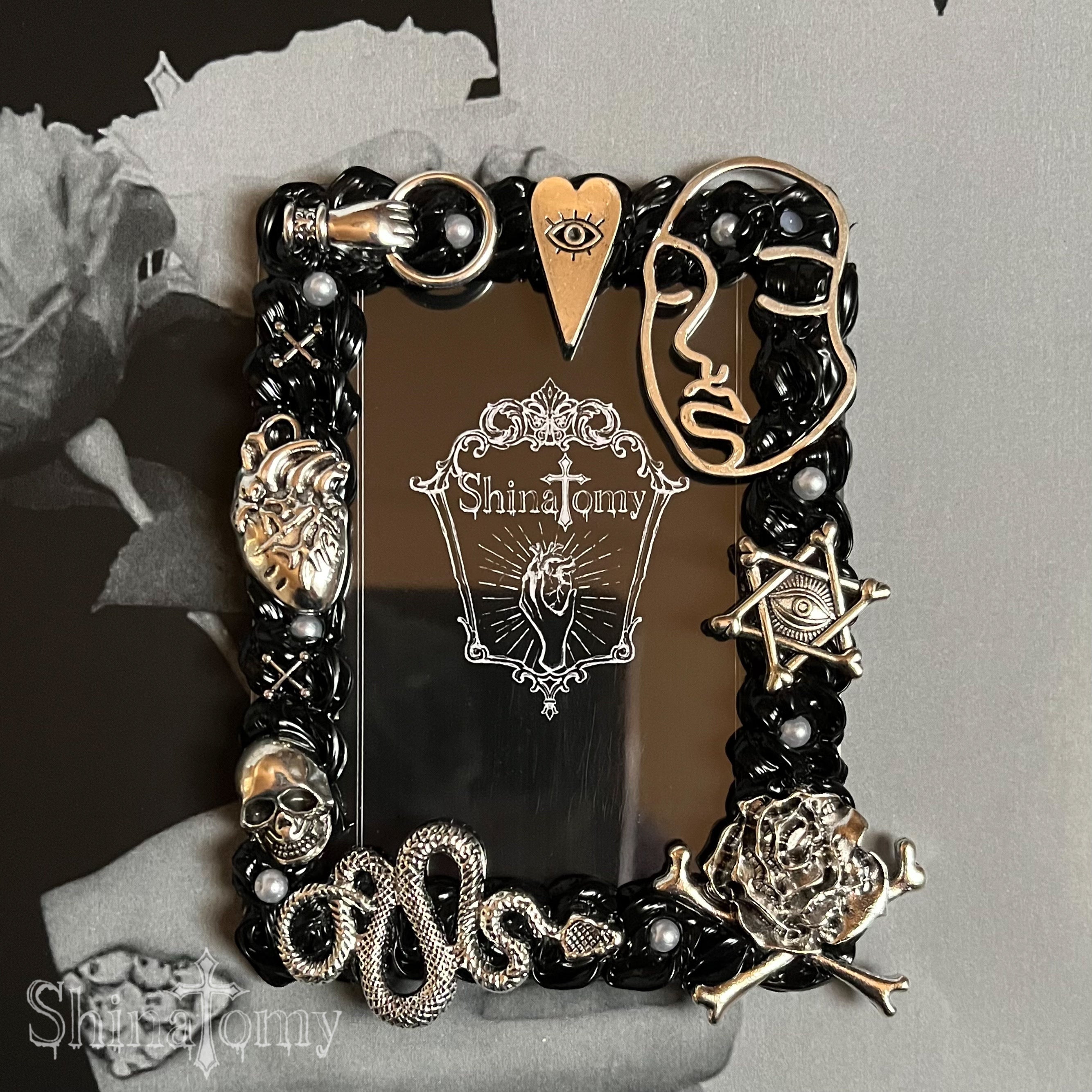 Whip Deco Case Black B8