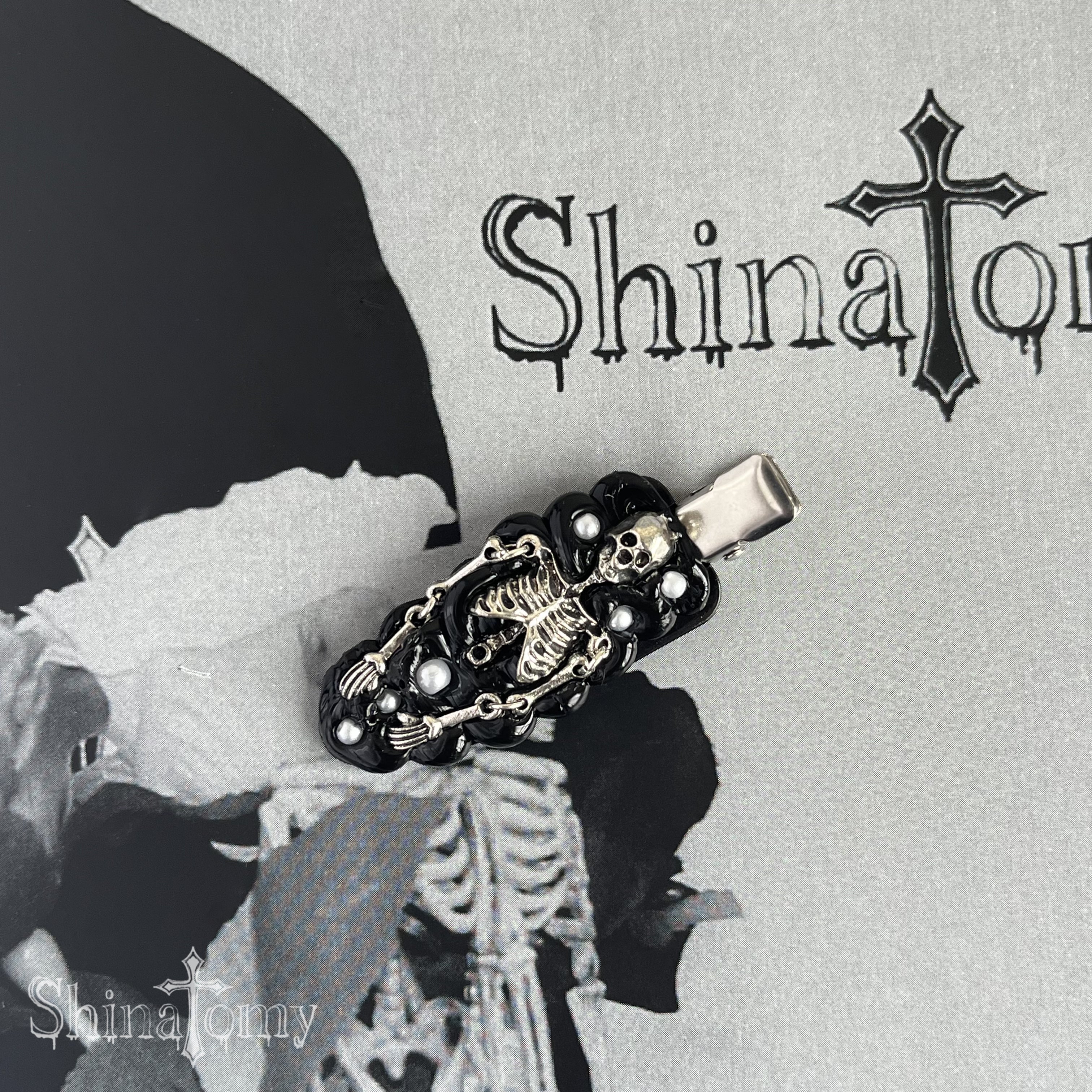 ヘアクリップ black