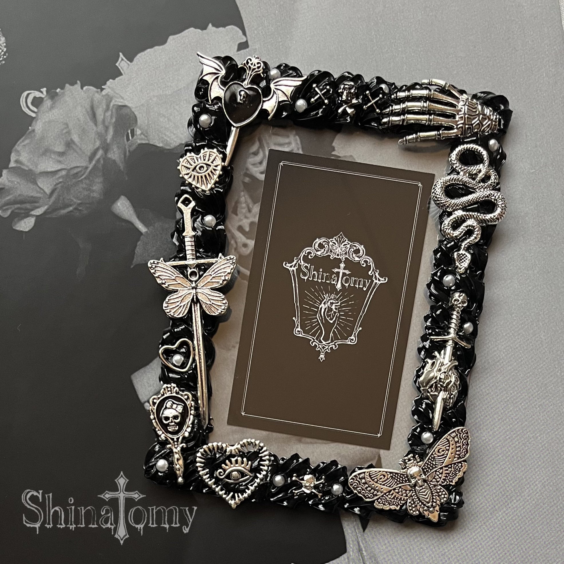 Whip Deco Case Black B7