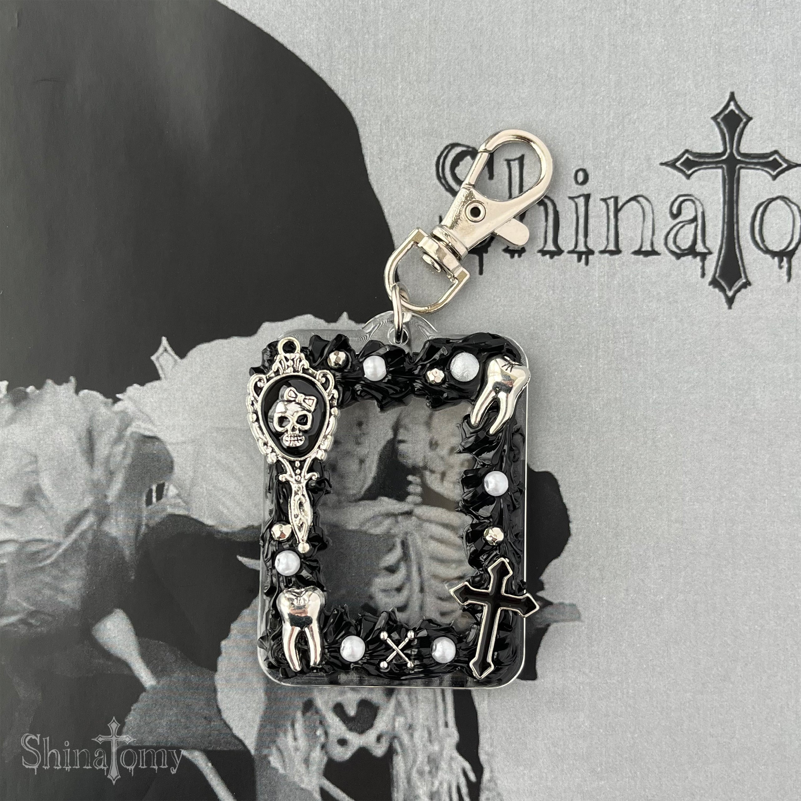 Whipped Deco Keychain Black (ID Photo Size)