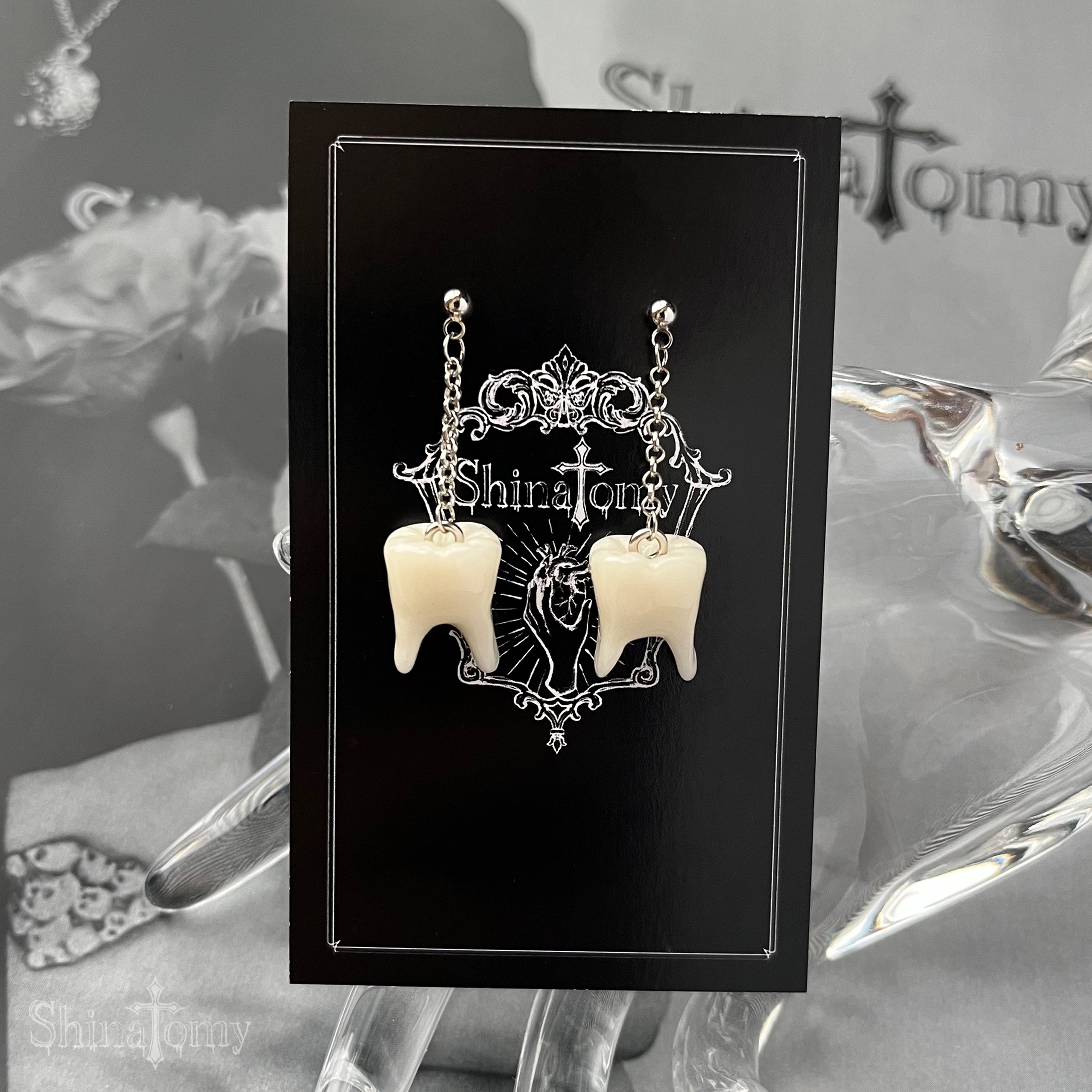 【金具変更可】歯ピアス(両耳)