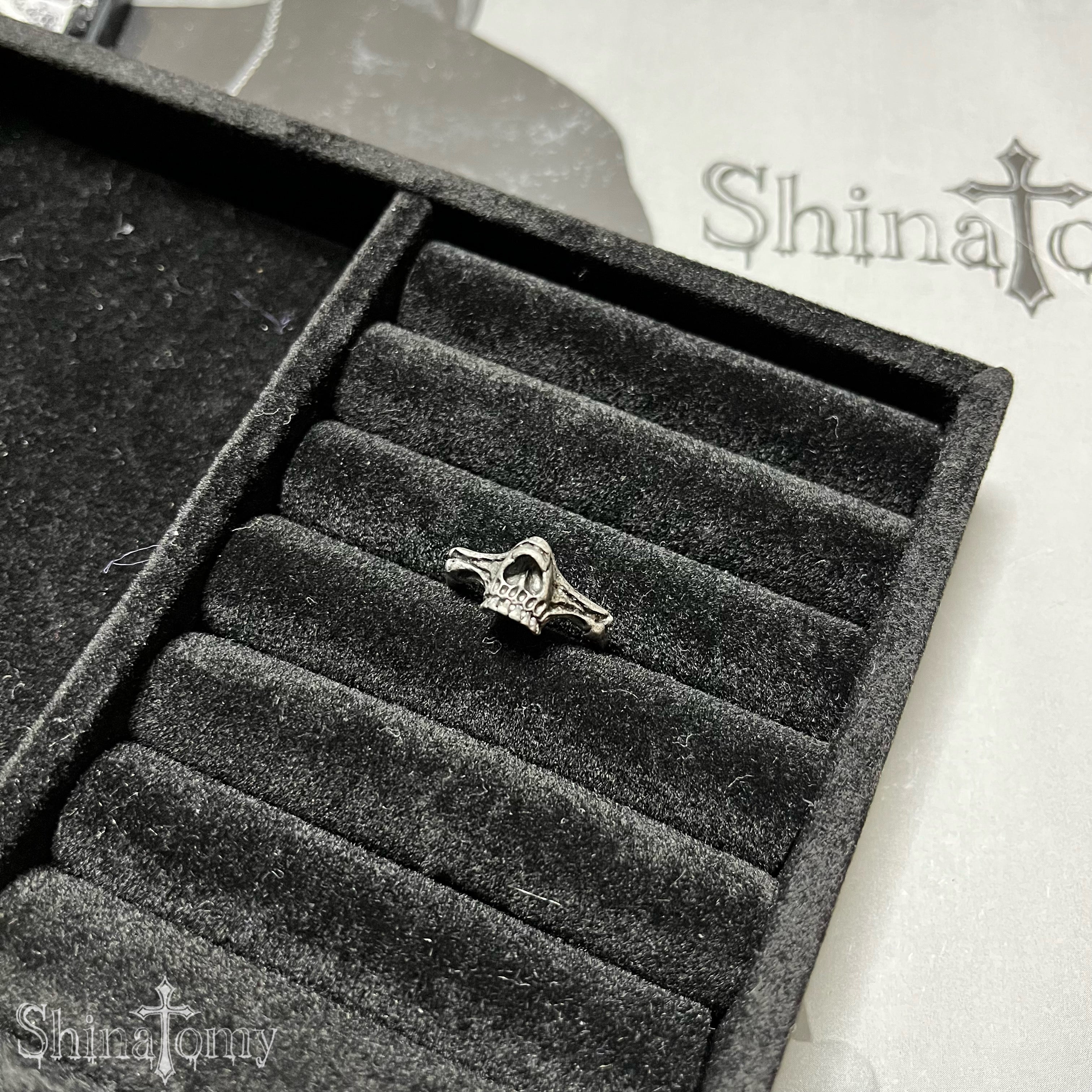 skull face ring