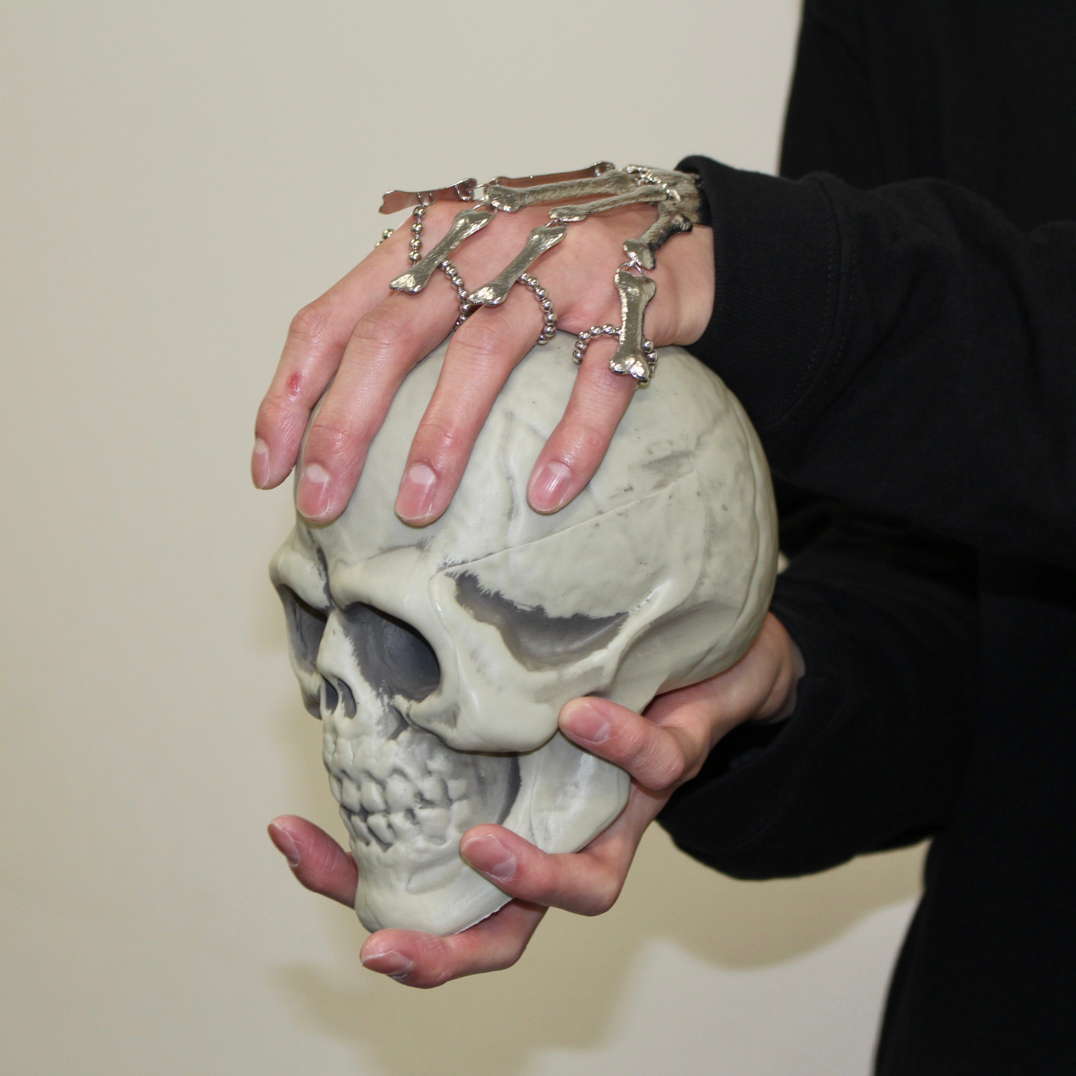 skull finger bracelet