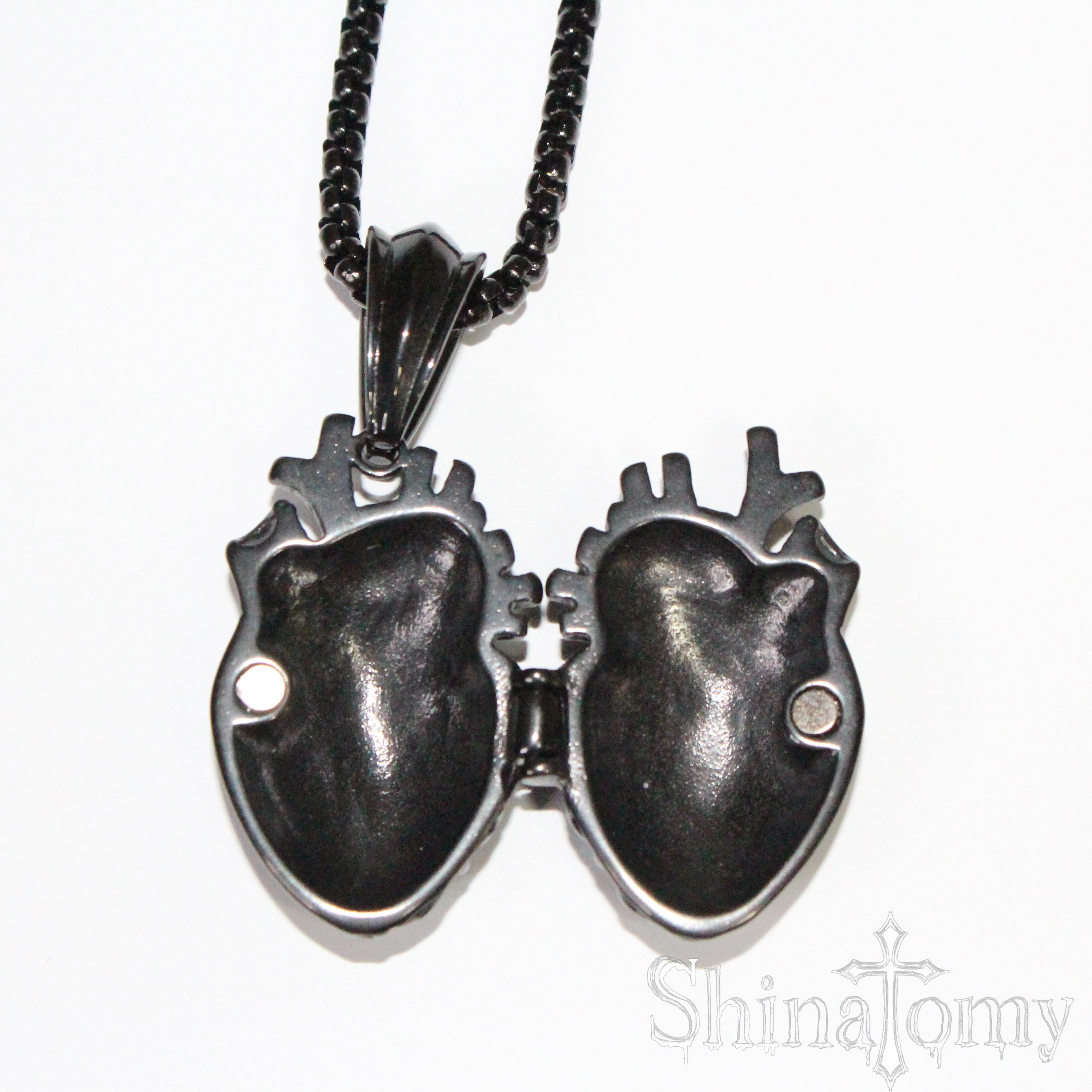 gothic heart necklace