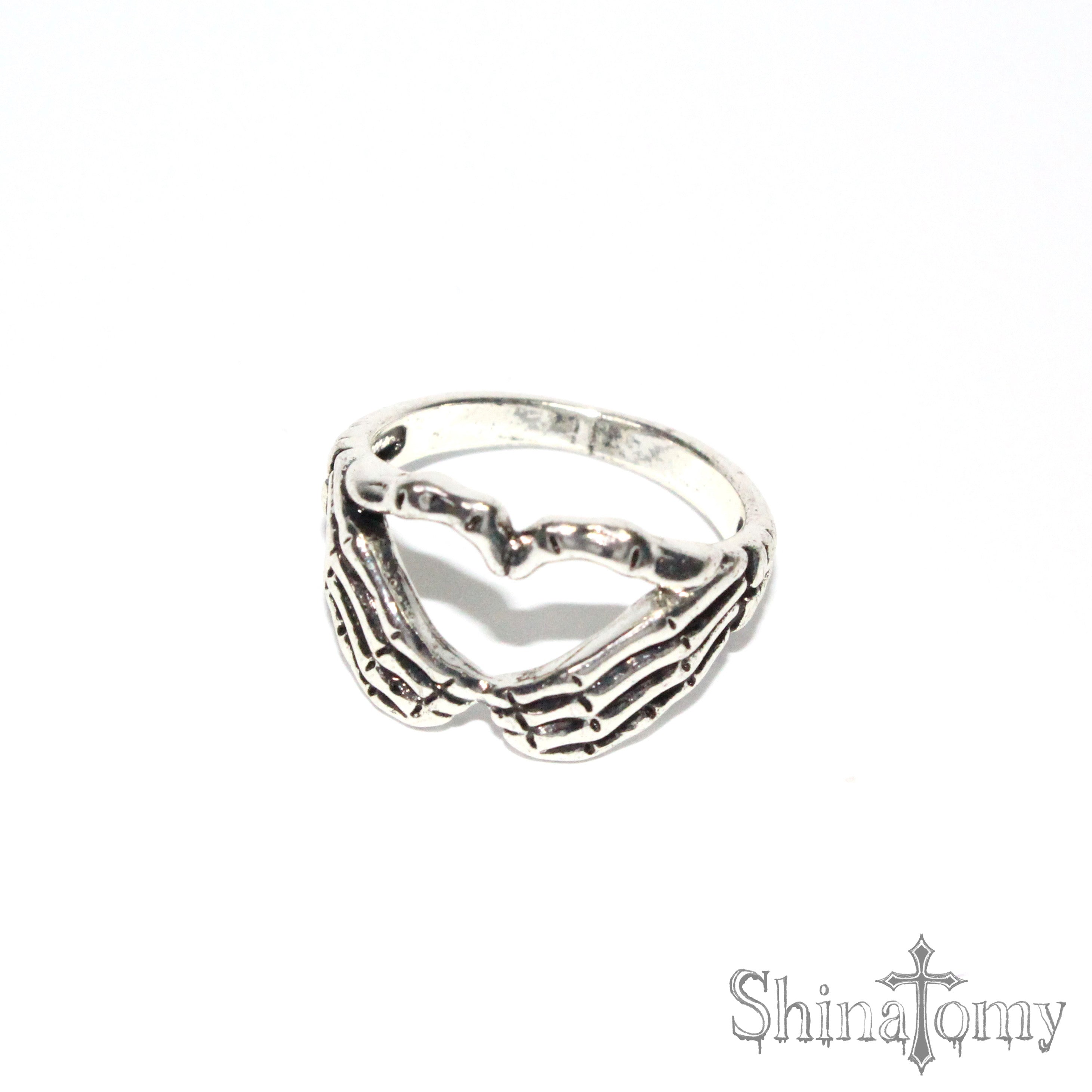 heart skull ring