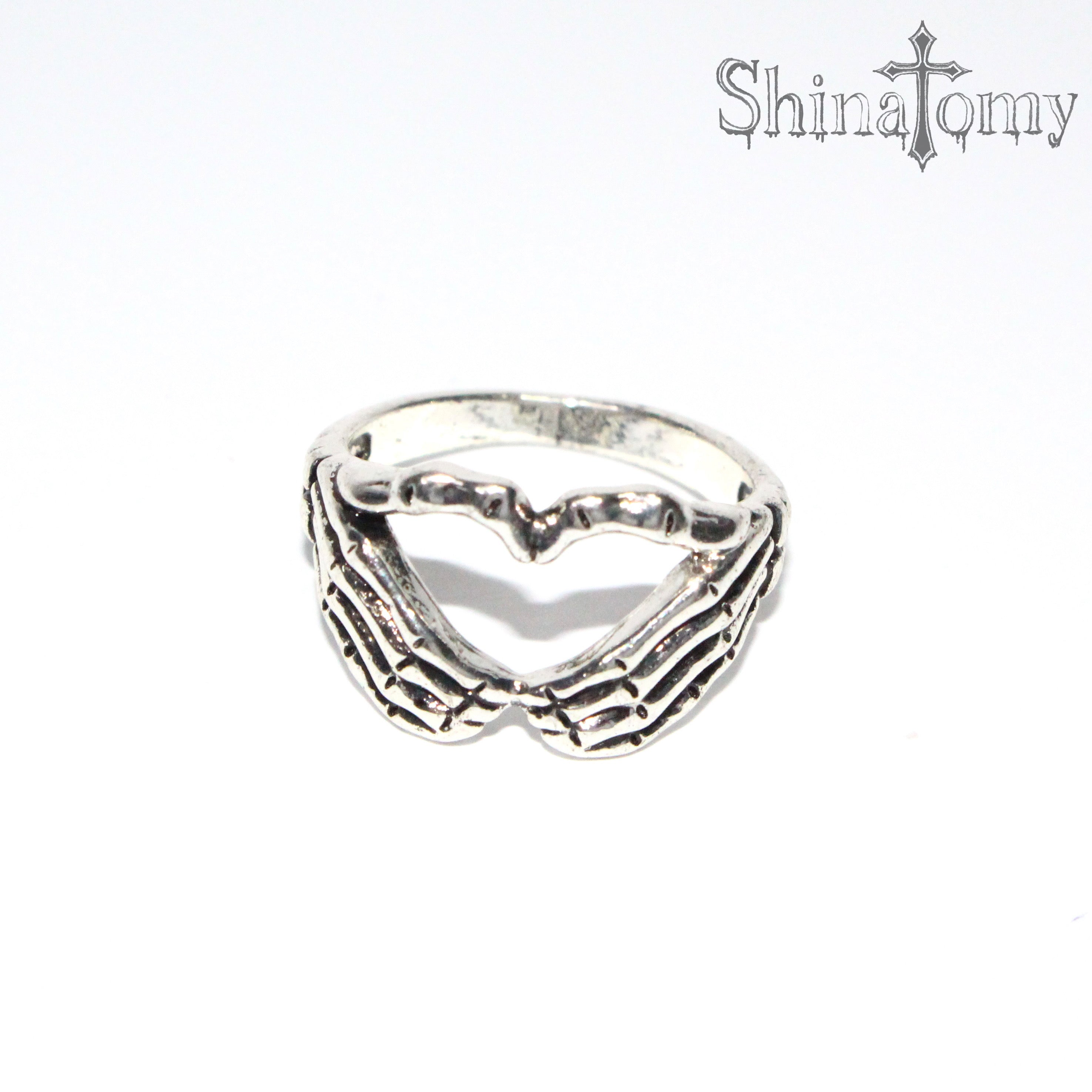 heart skull ring