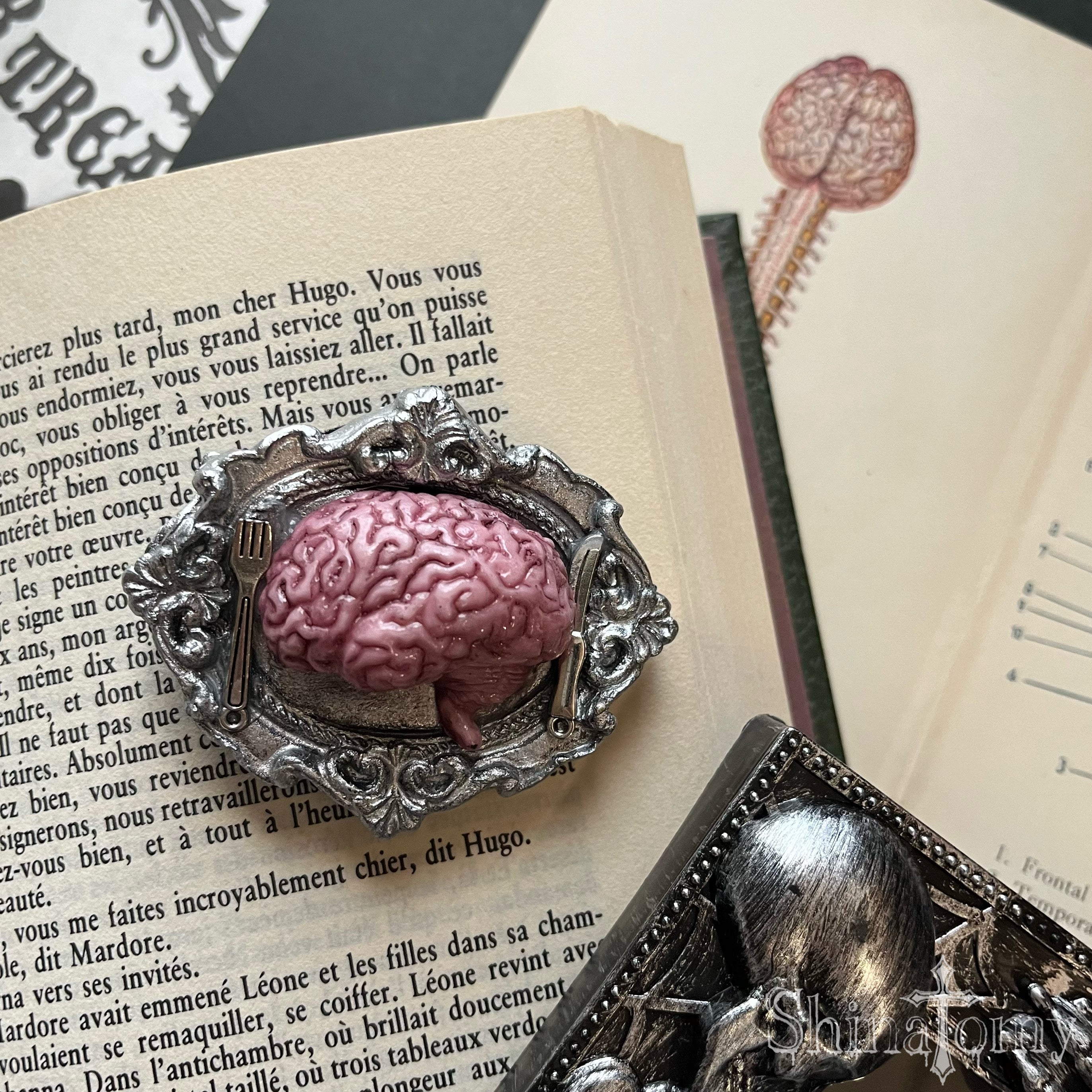 [Boo!Do collaboration] Brain brooch