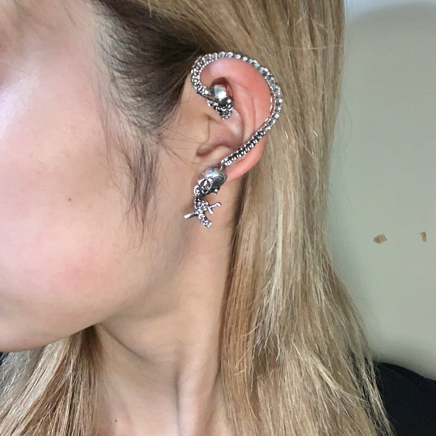 Skull earrings that go over the ears